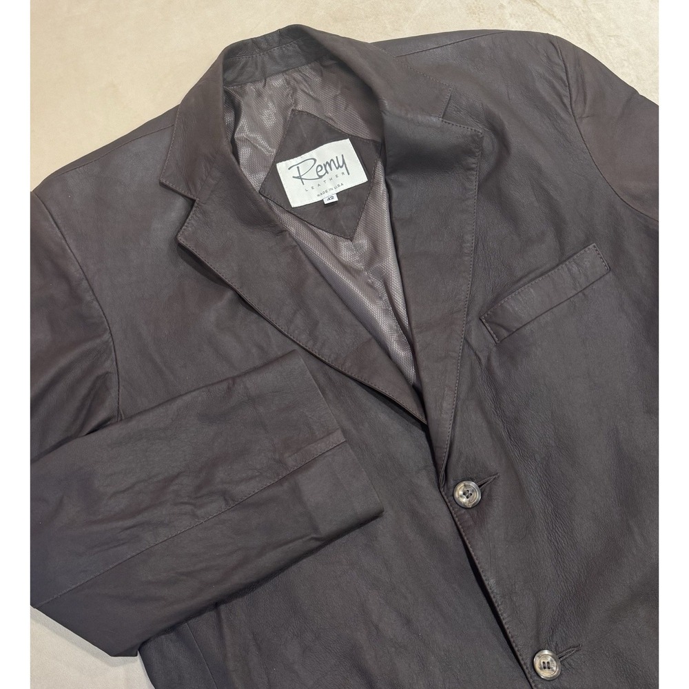 REMY 2-Button Leather Sport Coat Size: 42 MRSP: $1695 Made in USA